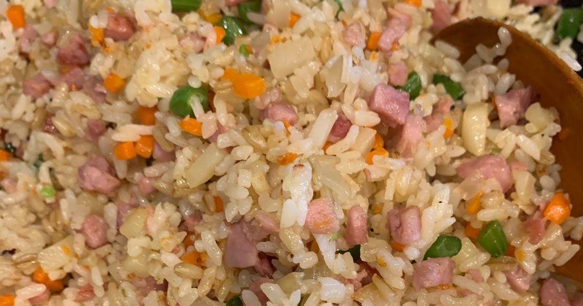 What to do with leftover rice? Korean style fried rice. Bokumbap 볶음밥