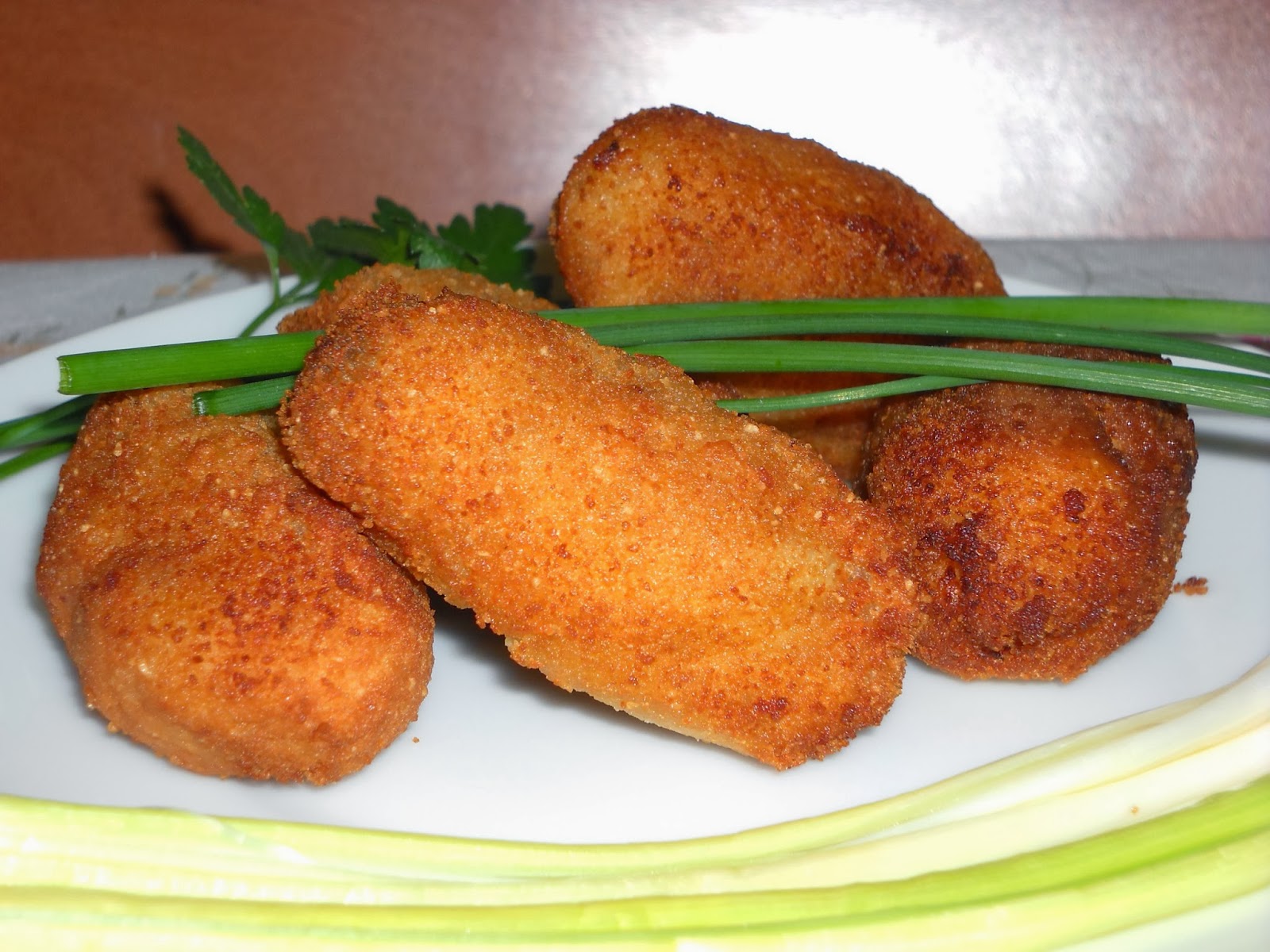 Garum et Borago CROQUETAS DE JAMON Y LOMO ASADO
