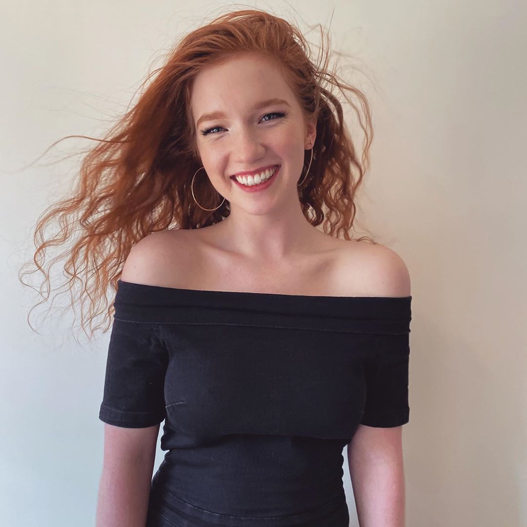 Actress annalise basso pictures gallery. 