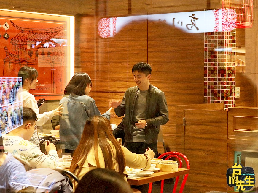 台南港式點心/南台灣第一家門市/七道獨家新菜搶先開賣/剛開店就排隊不到一小時客滿/香港專業料理團隊/嚴選食材原汁原味/試營運期間享優惠