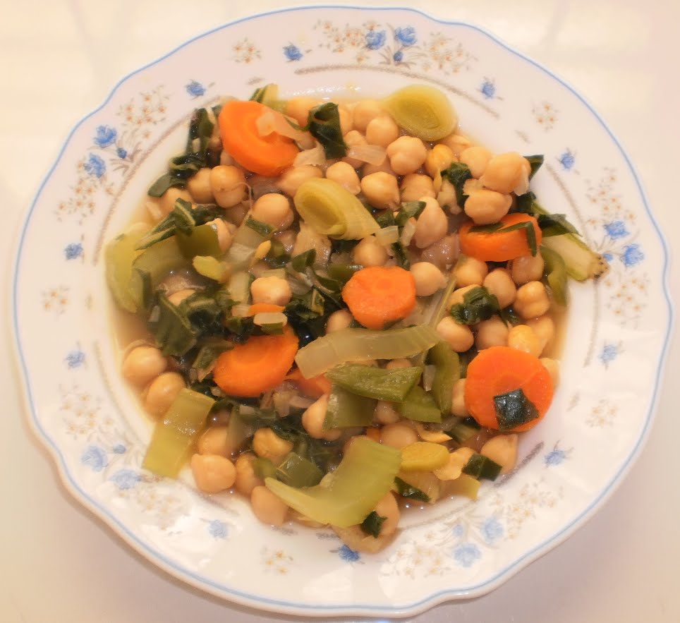COCIDO DE GARBANZOS CON VERDURAS