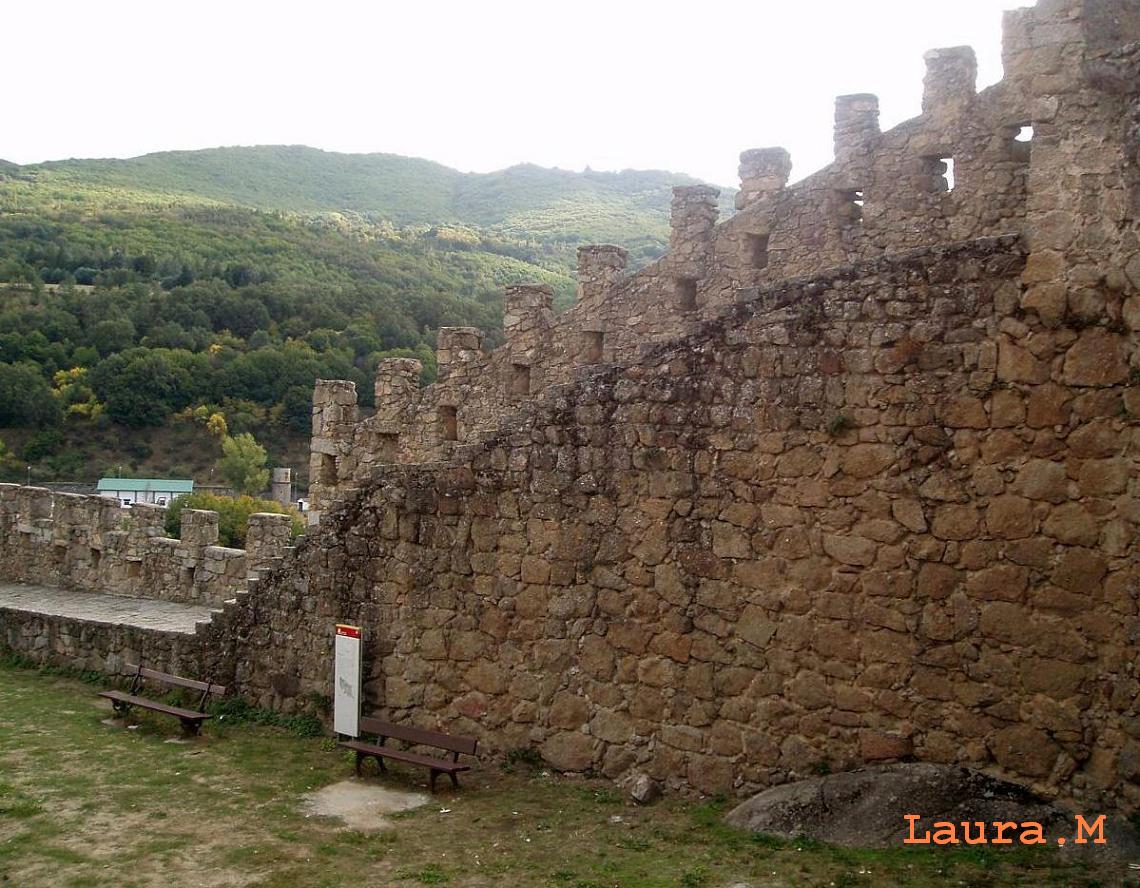 Así me gusta el mundo: LAS MURALLAS DEL PARQUE DE LA ANTIGUA. BÉJAR