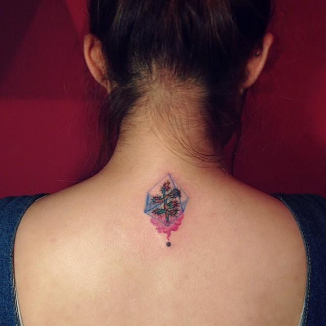 Tatuagens femininas para as costas Tatuagens femininas para as costas