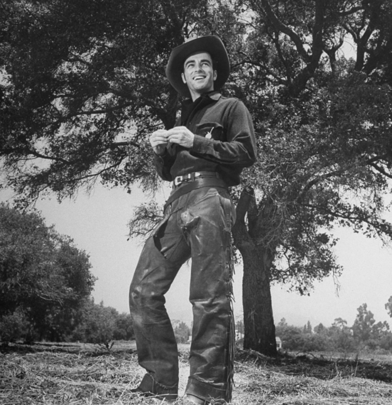 Handsome Portrait Photos of Montgomery Clift During the Filming of ‘Red River’ (1948) Vintage