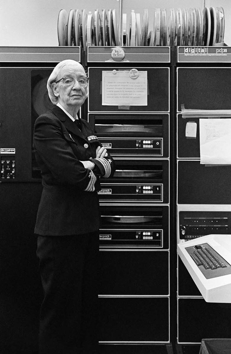 Carbonacea Grace Hopper, software pioneer