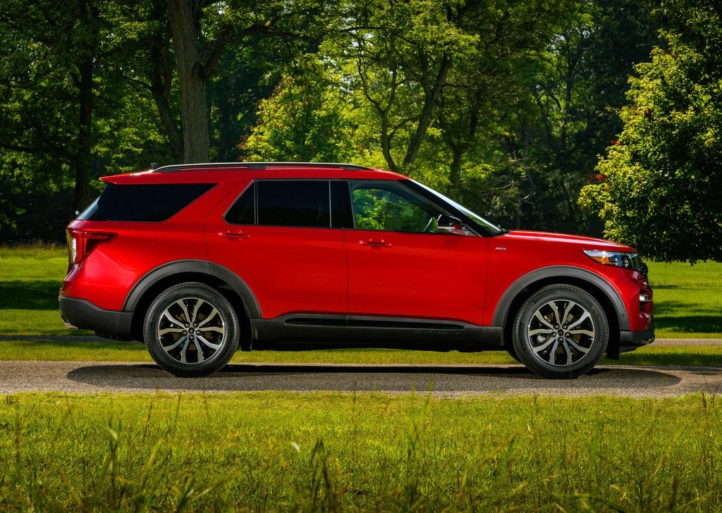 2022 Ford Explorer ST-Line