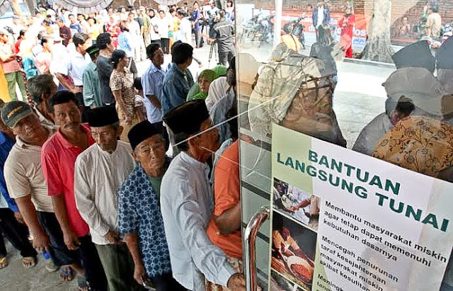 Penyaluran BLT Via Bank Dinilai Menyulitkan Masyarakat Mei 8, 2020