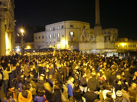 A large crowd assembled outside the Palazzo Quirinale to celebrate Berlusconi's resignation in 2011