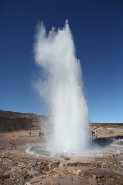 Air Panas Yang Keluar Dari Dalam Bumi Disebut Goreng