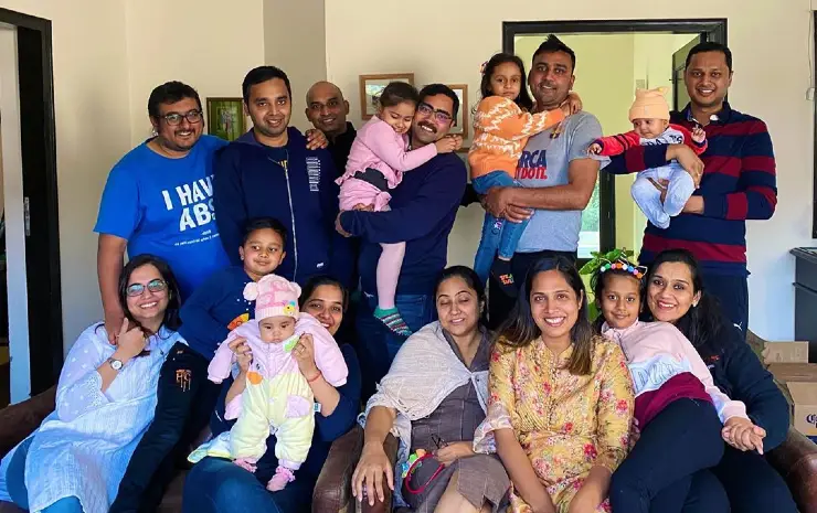 Shruti Arjun Anand With Her Whole Family