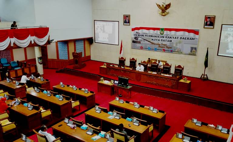 Ranperda Pembangunan Batam Ditunda Lagi Keputusannya, Ini Penyebabnya Ranperda Pembangunan Batam Ditunda Lagi Keputusannya, Ini Penyebabnya