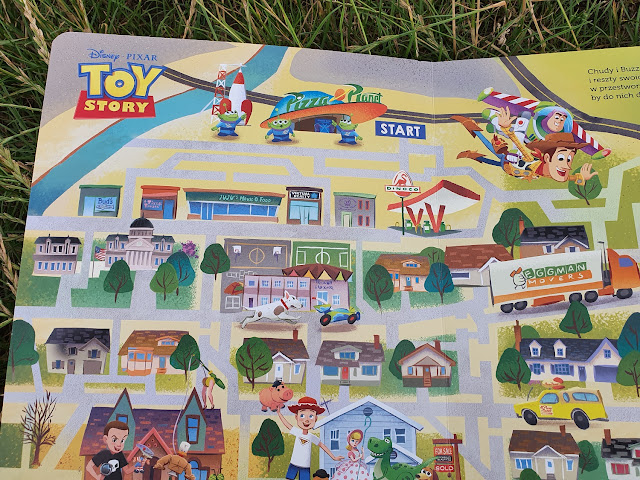 Szukaj znajdź Muminki i morze Muminki w lesie - Mapy i labirynty. Disney Pixar - Moje bajeczki o wyścigach - Moje bajeczki z Pliszkowego Lasu - Egmont - Harper Collins - ksiażki na lato - książki dla dzieci