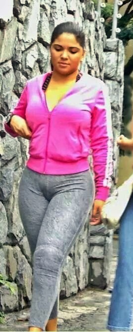 WOW! PEDAZO DE CUERPO, PANOCHUDA, TETONA Y CULONA