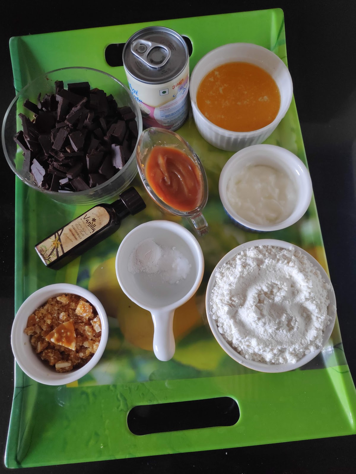 Easycooking Eggless Chocolate Brownies with Pralines and Caramel Sauce