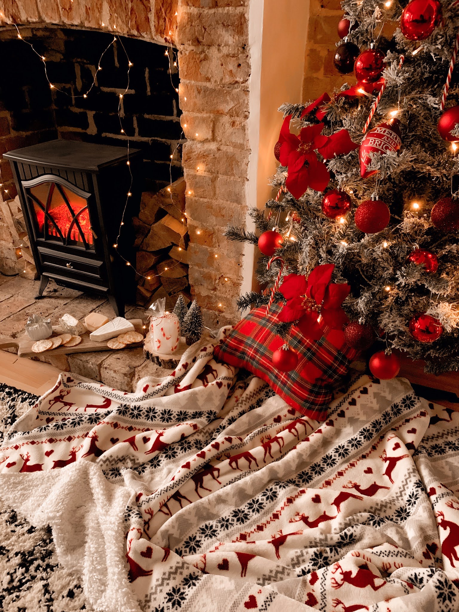 Etsy UK Christmas Shops To Check Out  Pint Sized Beauty