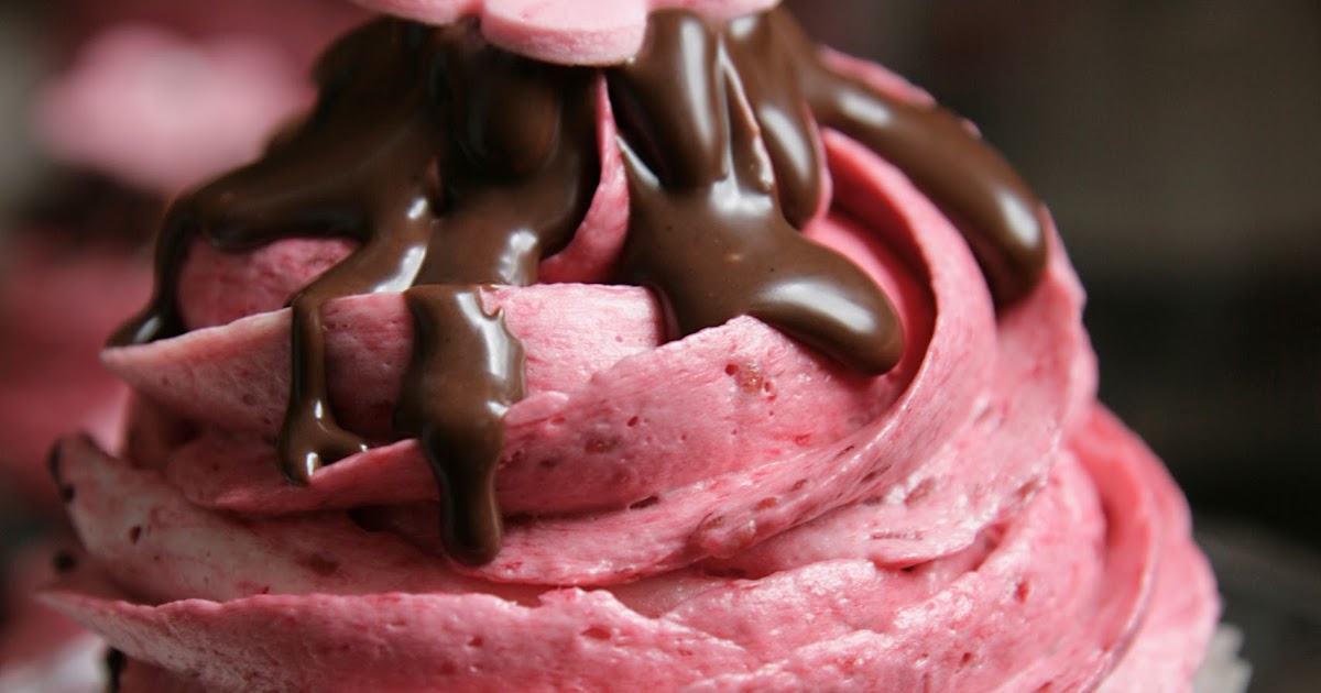 Käfers-Chaos-Küche: Gefüllte Schokoladen-Cupcakes mit Himbeercreme