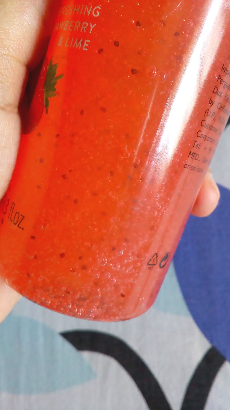 Oriflame Love Nature Exfoliating Shower Gel with Strawberry & Mint Review