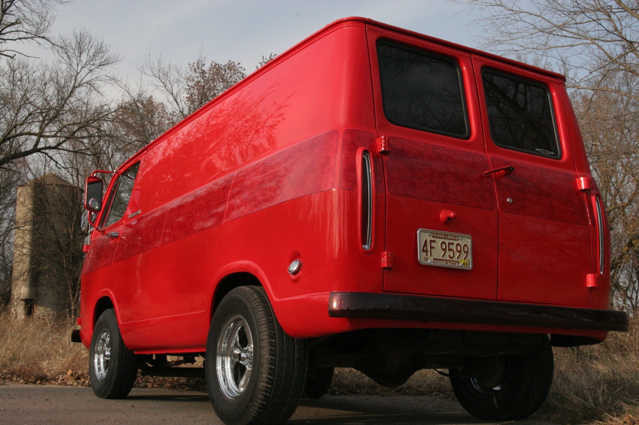 Another Vertigo Sunday: My 1st gen Chevy van to get things started