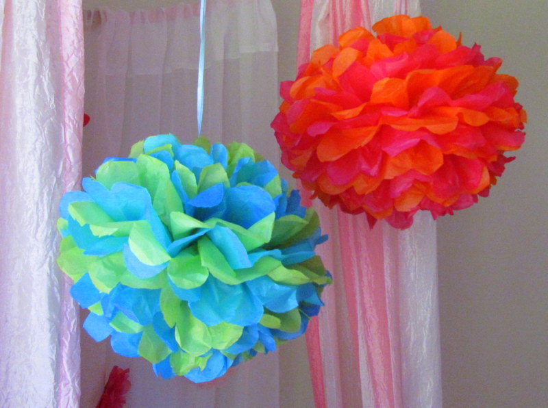 Learn To Grow How to make Tissue Paper Pom Poms Quick Tutorial