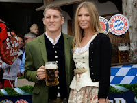 Bastian Schweinsteiger Girlfriend Freundin Sarah ~ Picture ...