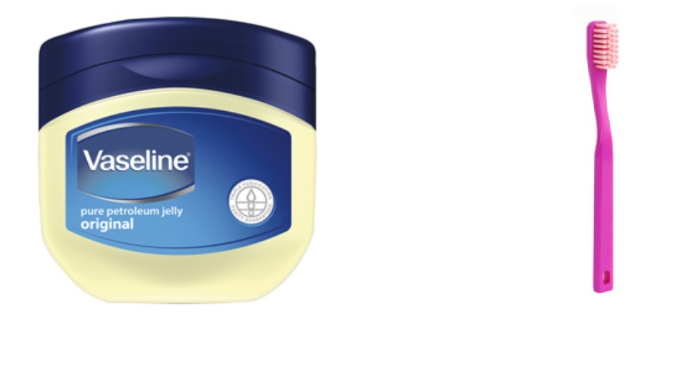 How to exfoliate your lips with Vaseline!