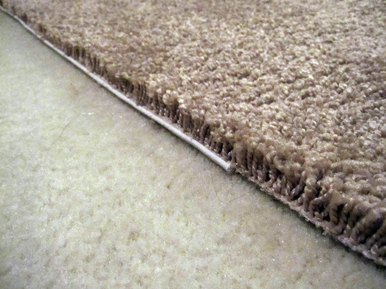 Fuzzy Side Up: Binding or serging? What's the difference when it comes to  finishing or repairing your area rug?