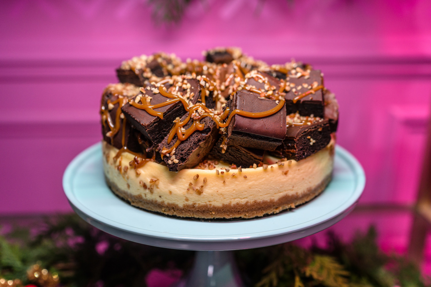 theDIZH / Ft Lauderdale Sam’s Club Is Selling A Giant Cheesecake With