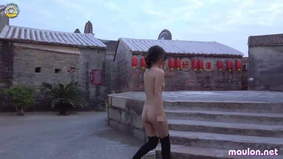 AnhSex.In - Ảnh sex vừa hay mắc đái xòe ngay giữa đường