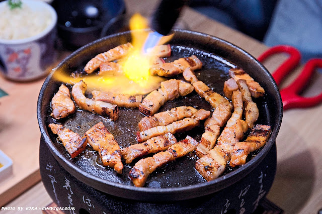 深夜裡的隱藏版極限燒肉丼,彰化的超人氣燒肉丼在逢甲也能吃得到!