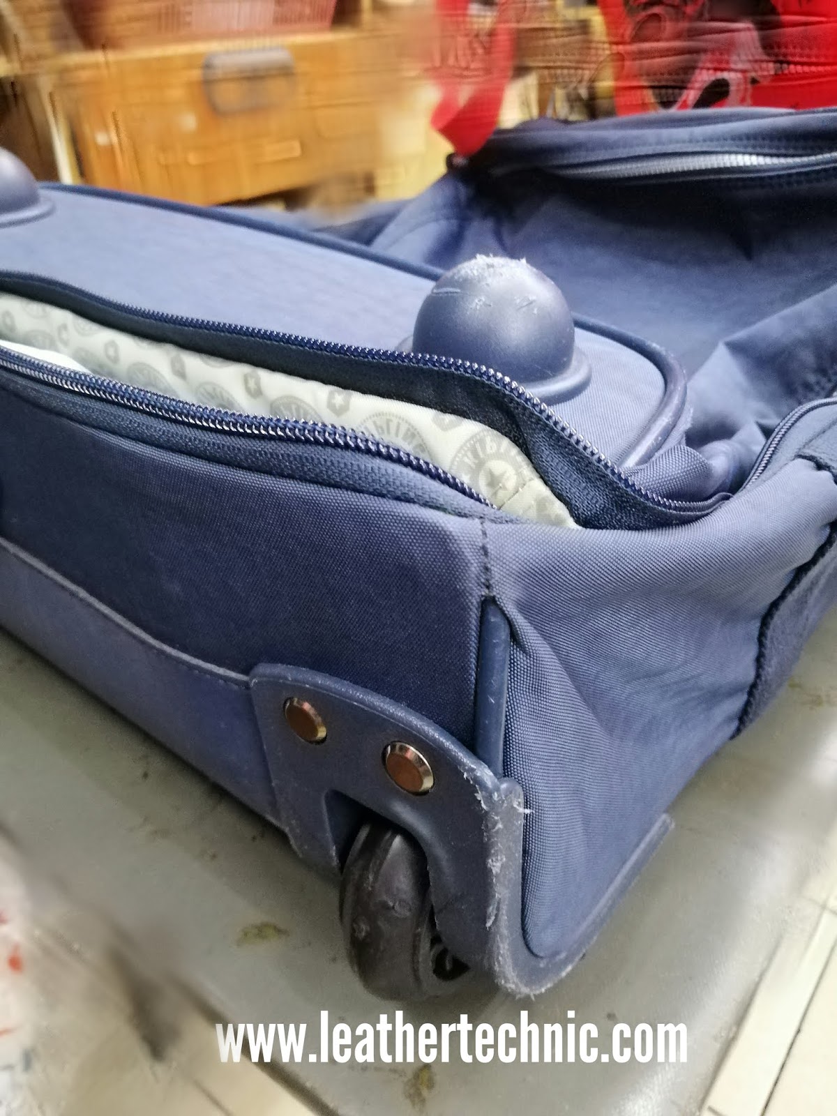 Kipling bag repair