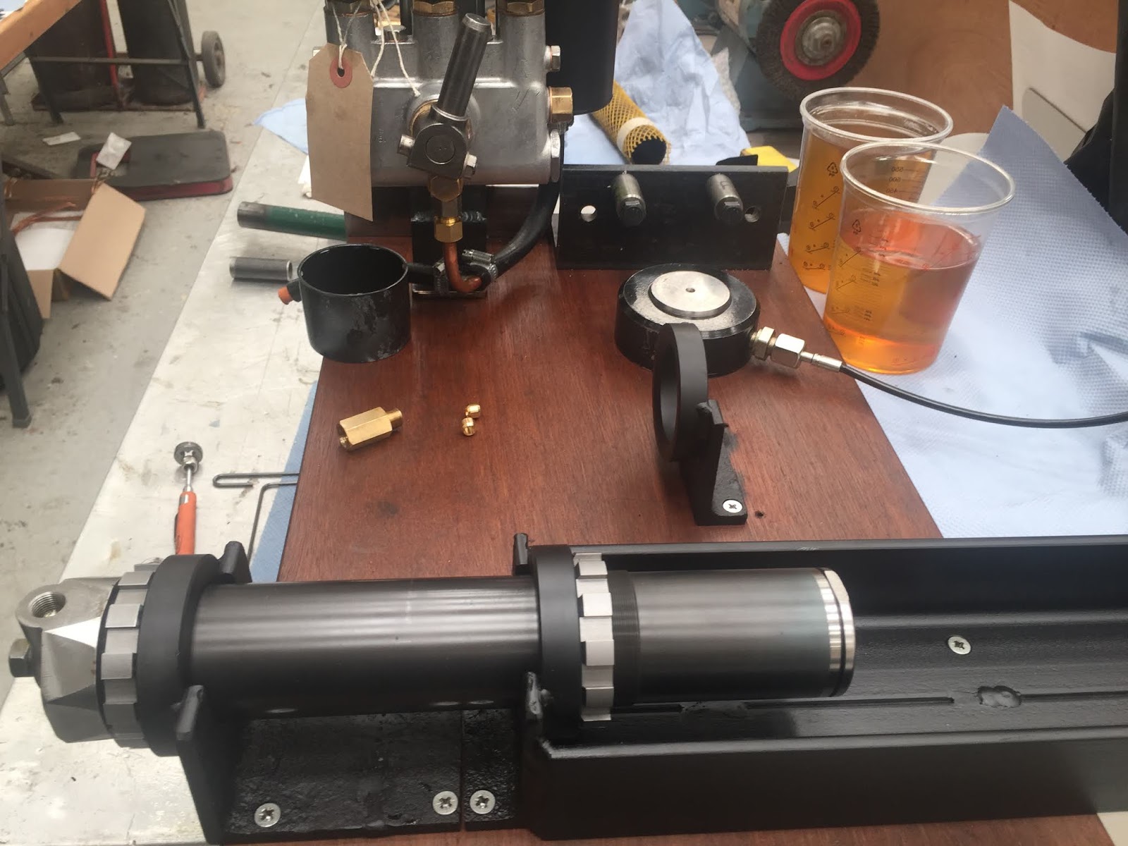 Fiennes Restoration Ltd Wraith and Phantom III Hydraulic Jack Testing