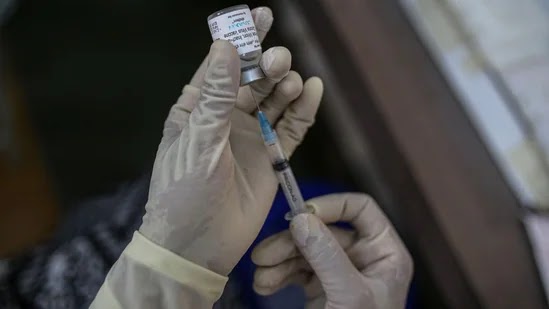 कोविड -19 टीकाकरण अभियान: मंगलवार को 10 मिलियन से अधिक खुराक दी गईं