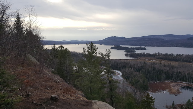 Vue à partir du belvedère au mont Sourire