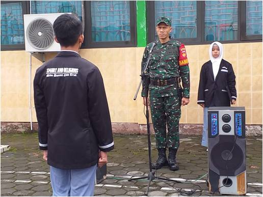 MAN 3 Kalijambe Gelar Upacara Bendera, Dengan Irup Babinsa Desa Jetiskarangpung MAN 3 Kalijambe Gelar Upacara Bendera, Dengan Irup Babinsa Desa Jetiskarangpung