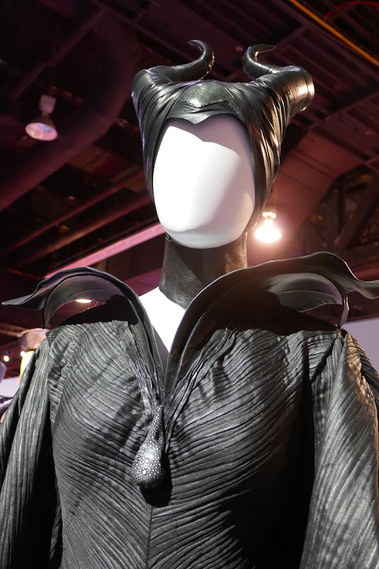 Maleficent 2014 movie costume