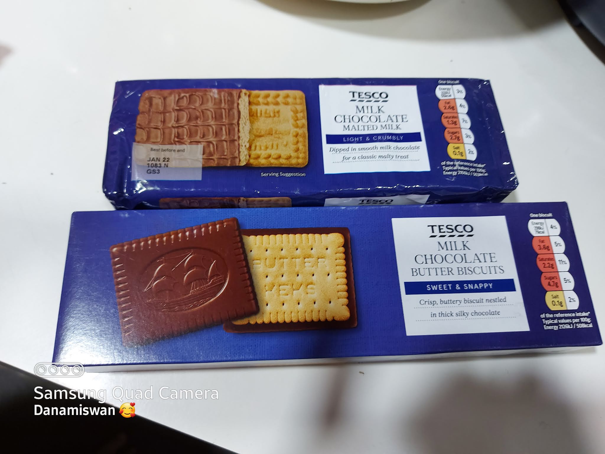 DANA TESCO MILK CHOCOLATE BUTTER BISCUITS