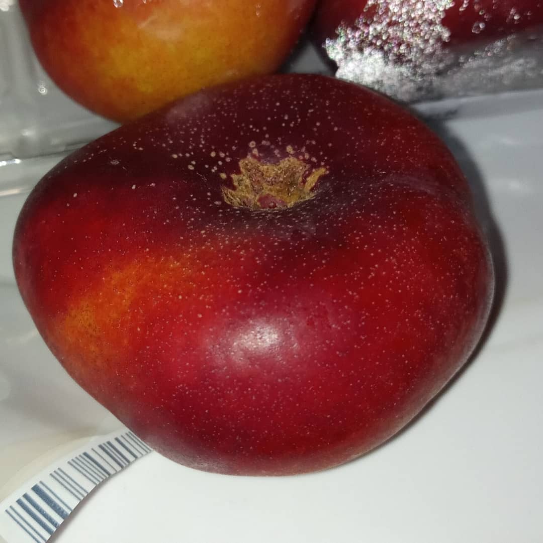 Supersupergirl's Food Reviews Lidl Oaklands Doughnut Nectarines