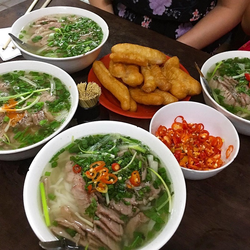Top 10 Must-try Famous Dish When Visiting Hanoi Capital