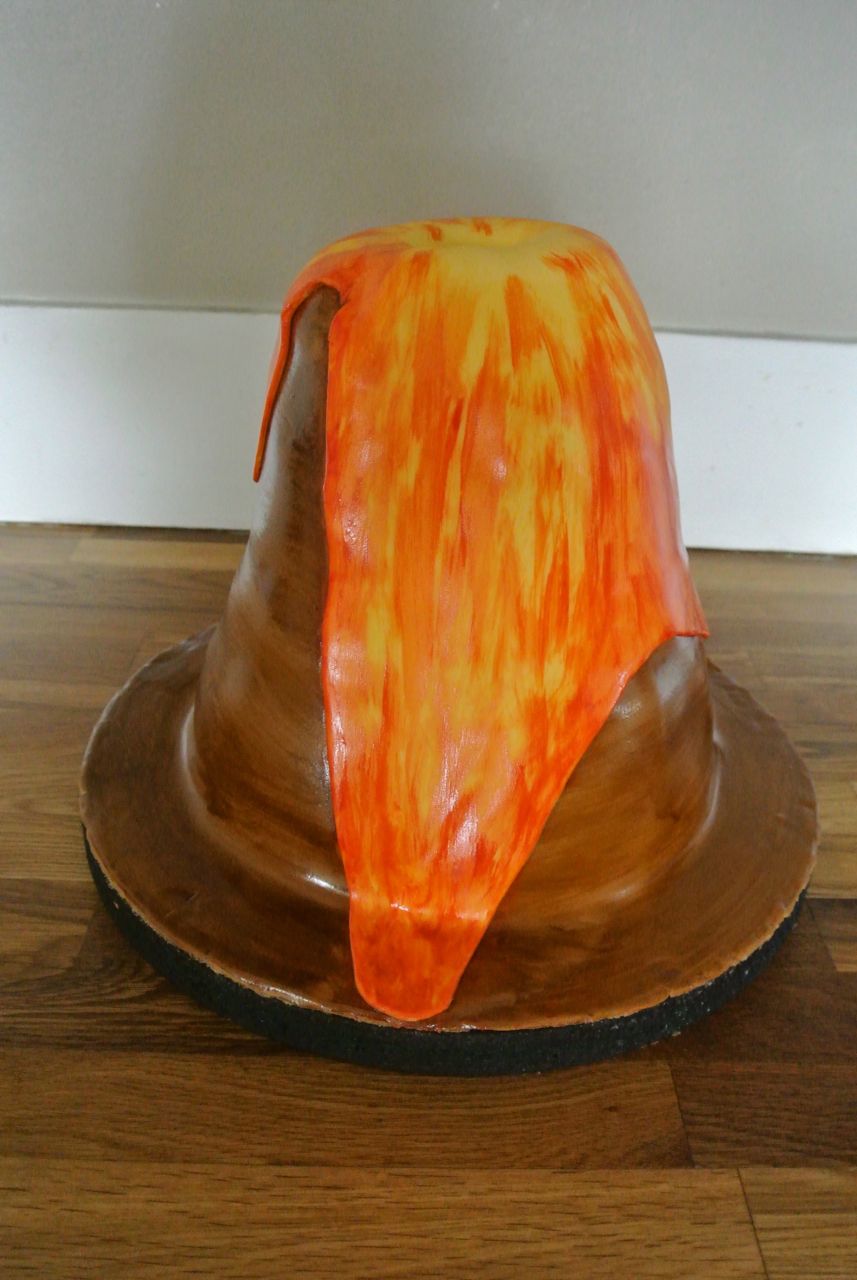 Fifth Street Cakes Volcano Cake