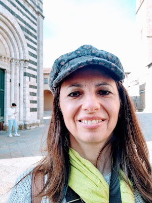 Sincerely Loree: A rare photo of moi, Tuscany