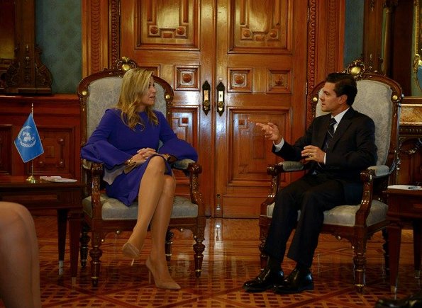Queen Maxima met with Mexican President Enrique Pena Nieto. Maxima wore Roksanda Margot Crape dress