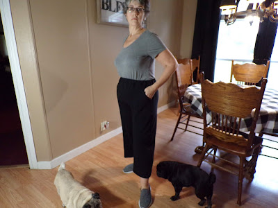 Simplicity 8841 Wide Leg Crop Ponte Knit Pants www.sewplus.blogspot.com