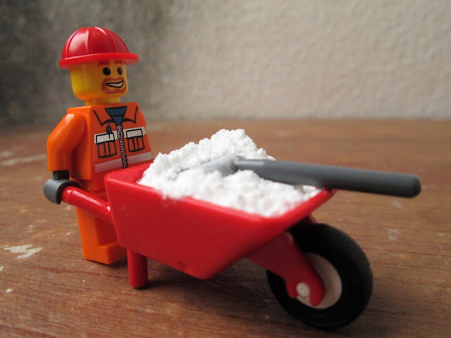 LEGOlinária - culinária com LEGO - LEGO ajuda a fazer um bolo