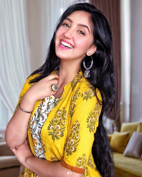 Ashnoor Kaur Age, Height, Boyfriend, Career, Family, Wiki, Biography and More - Stars Biowiki