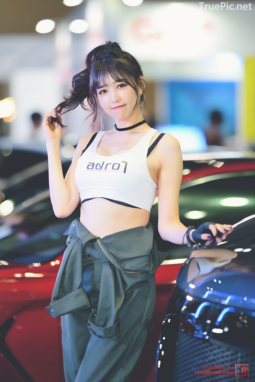 Korean Racing Model - Lee Eunhye - Seoul Auto Salon 2019 - Picture 47