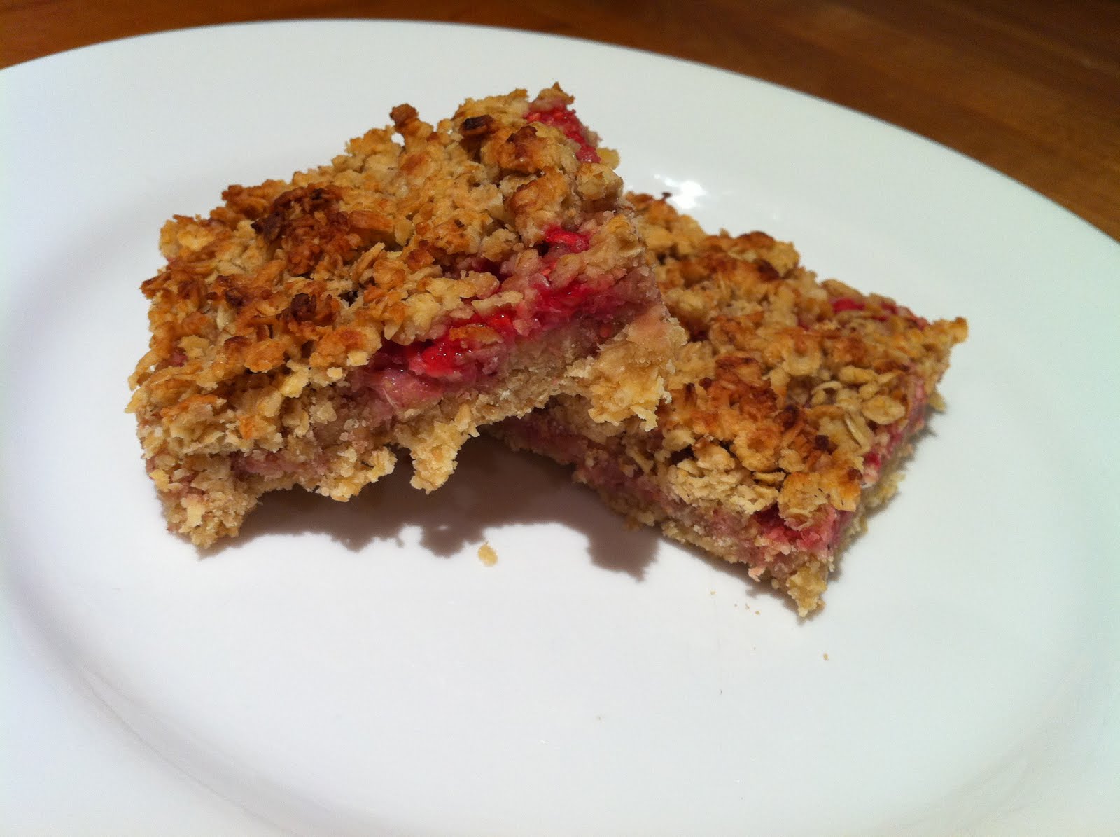 bakes-a-lot-lady: Raspberry Flapjack
