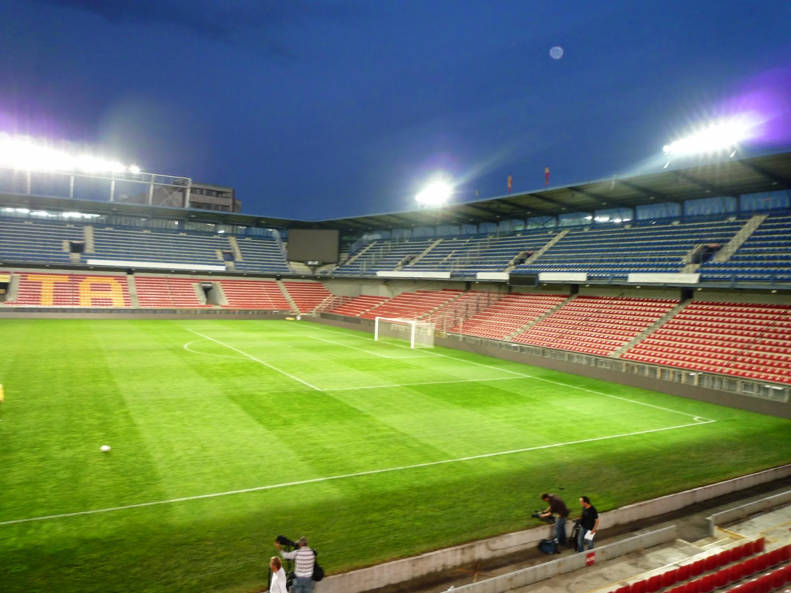 Eindhoppen Generali Arena / Letna Stadion