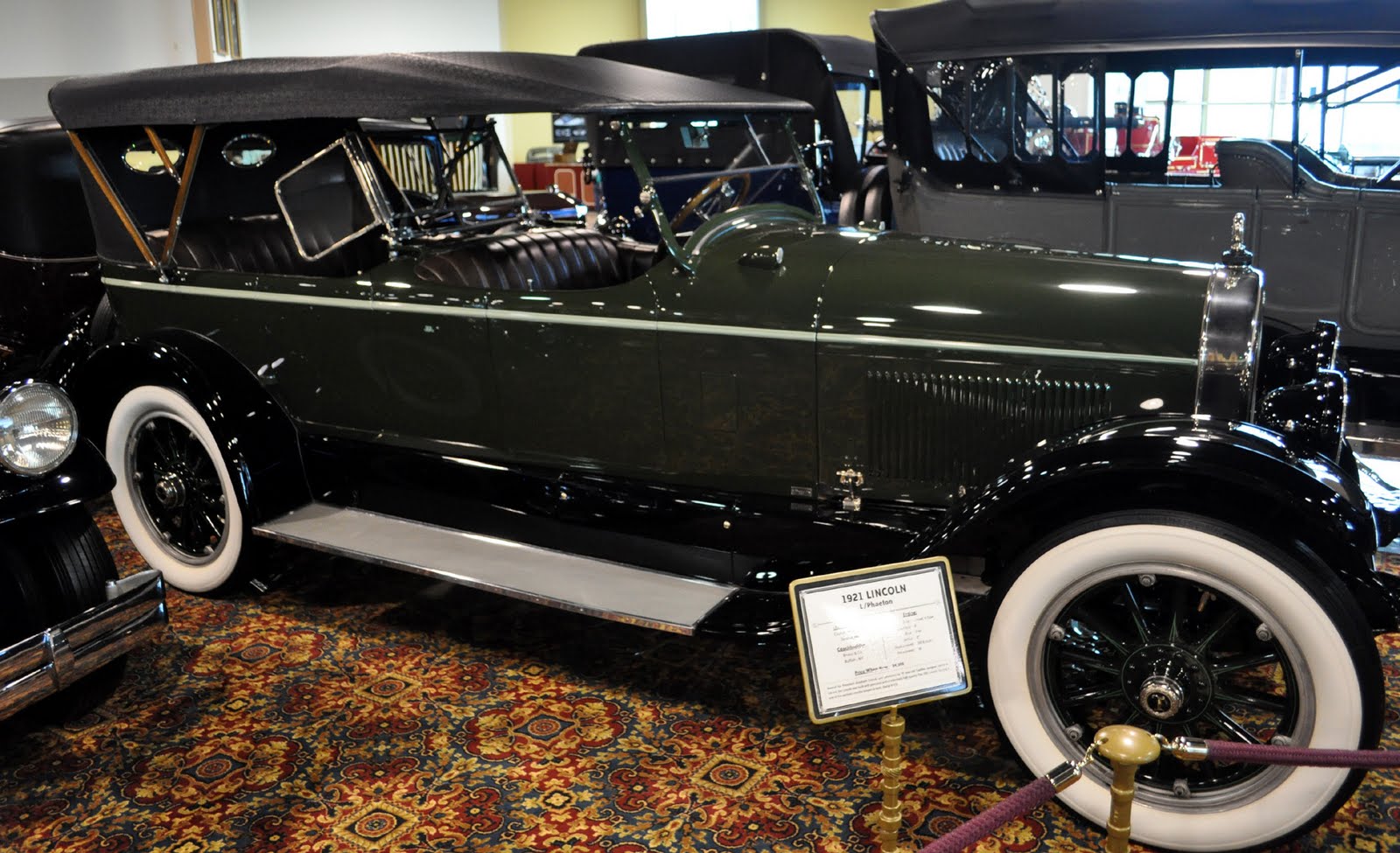 cars from the 1920's at the Nethercutt Museum, Lincoln, Minerva, Kissel