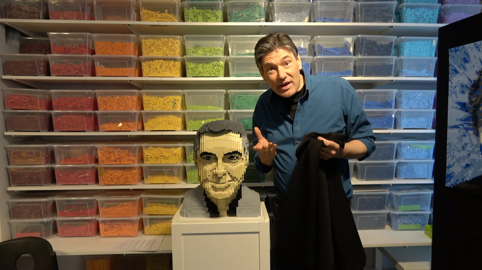 5 interesting facts about LEGO sculptures Amazings.eu