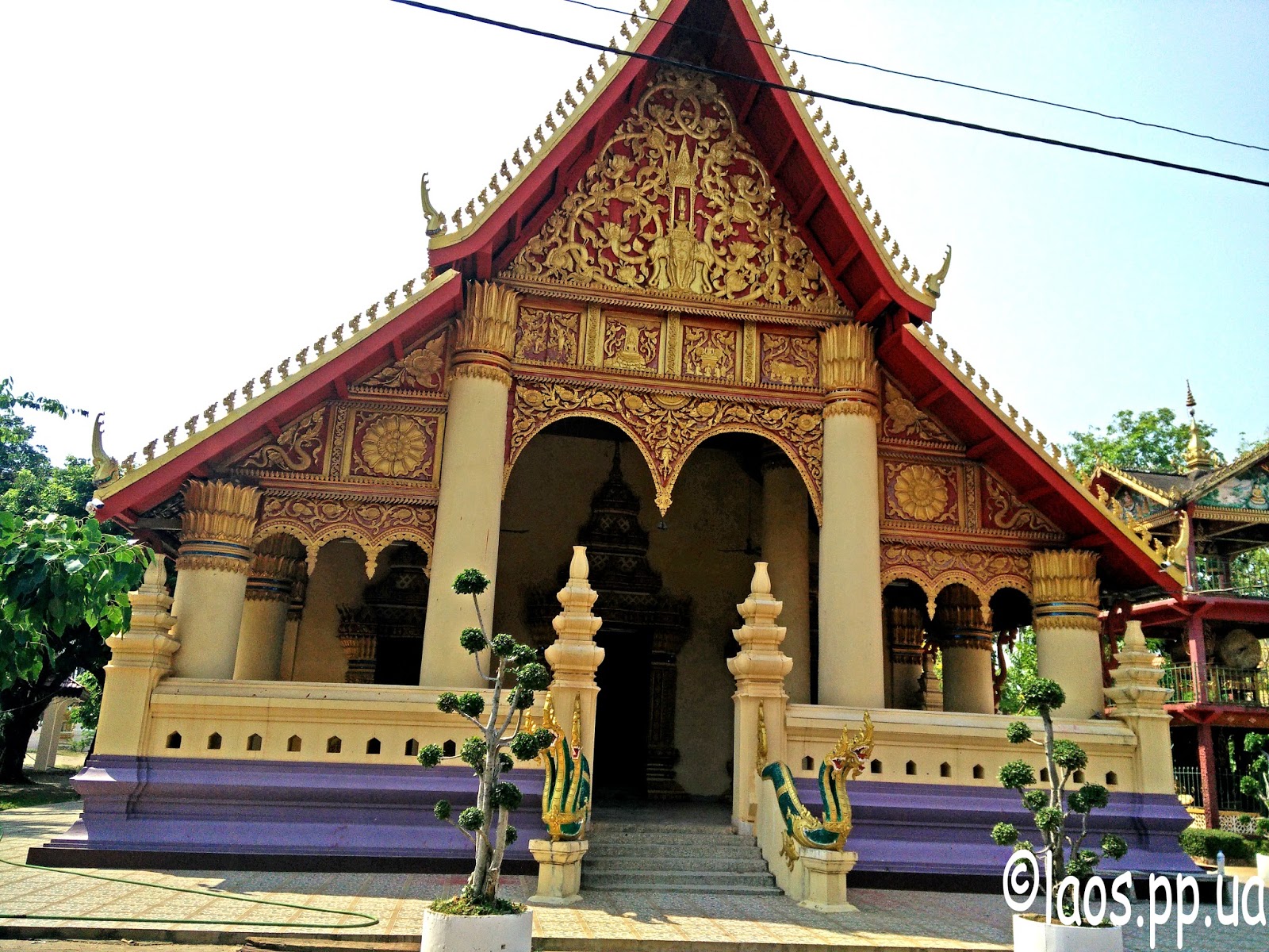 Лаос религия
